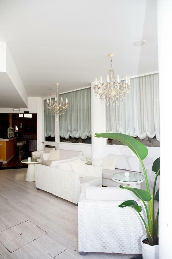 Hotel Iva دْيانو مارينا المظهر الخارجي الصورة