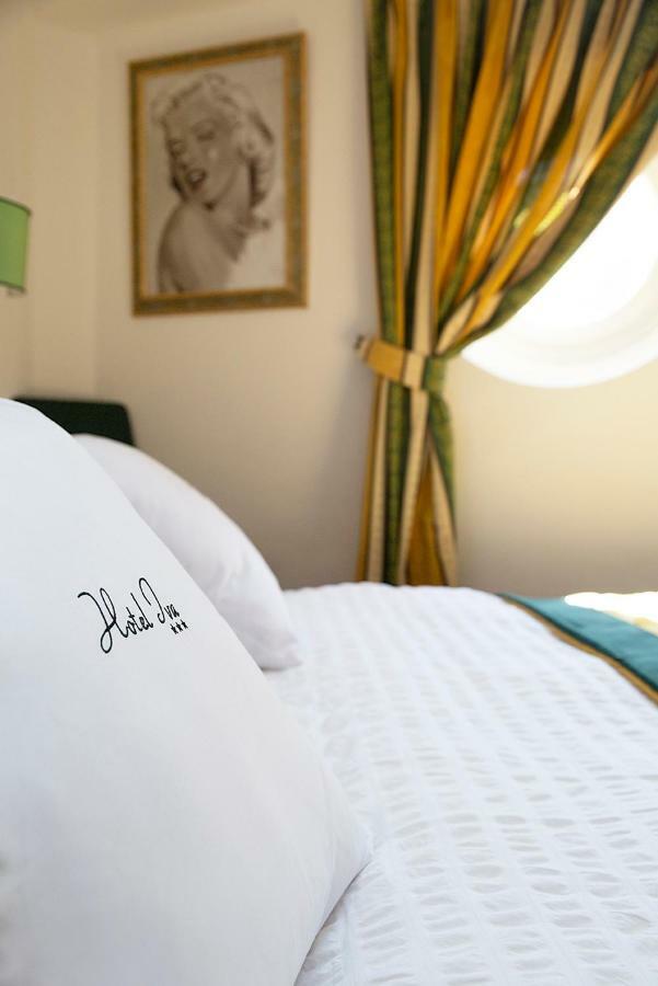 Hotel Iva دْيانو مارينا المظهر الخارجي الصورة